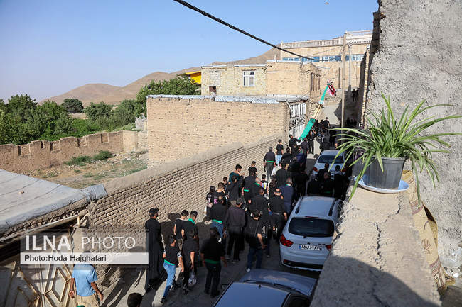 آئین سنتی علم گردانی در روستای تاریخی هزاوه
