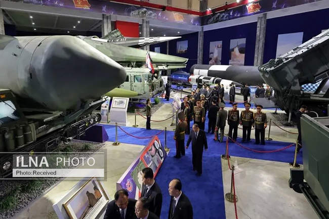 نمایشگاه دفاعی کره شمالی با حضور کیم جونگ‌اون