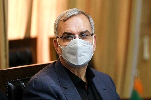 وزیر بهداشت برای عیادت از وزیر ورزش وارد کرمان شد