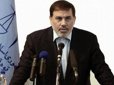 کشف ۲۰ هزار سلاح سرد و ۶ هزار تلفن همراه در سال ۹۳/ انجام بیش از ۲ هزار بازرسی نوبه‌ای از زندان‌ها