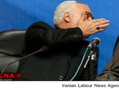 چک‌های رحیمی به نمایندگان اصولگرا برای مطیع کردن آنها بود