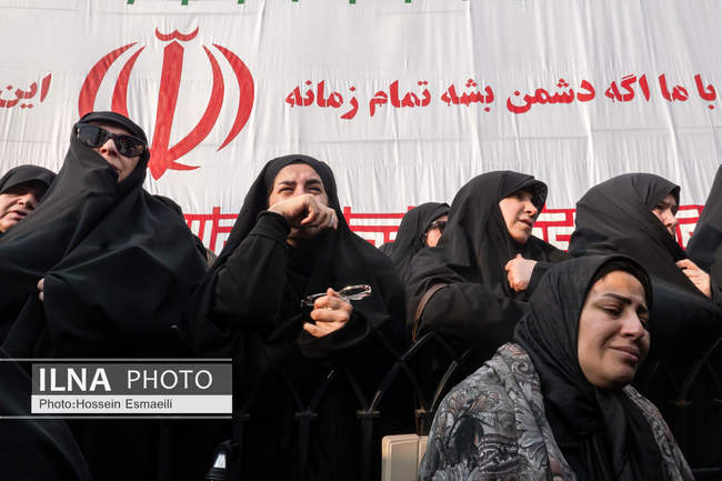 خاکسپاری پیکر شهید علی شمخانی در امامزاده صالح (ع)