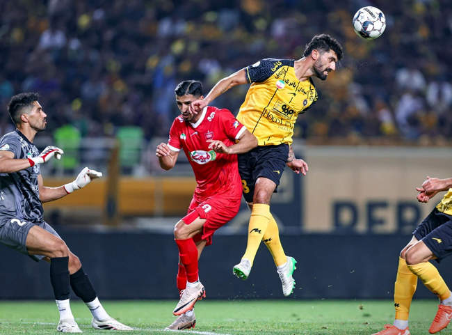 گزارش تصویری دیدار سپاهان و پرسپولیس