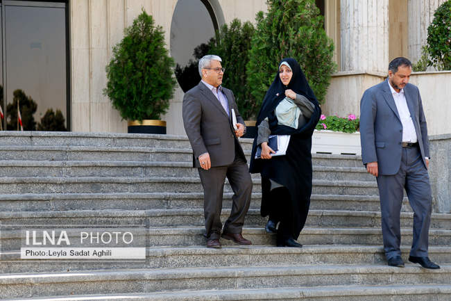 حاشیه جلسه هیات دولت - ۲۸ آبان