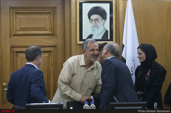 آخرین جلسه ارایه برنامه کاندیداهای شهرداری 