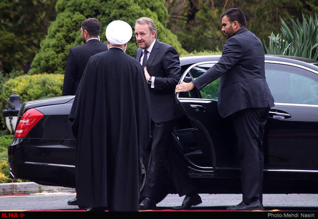  استقبال رسمی روحانی از رییس شورای ریاست جمهوری بوسنی و هرزگوین