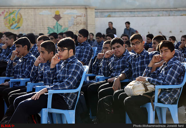 مراسم بازگشایی مدارس با حضور عارف