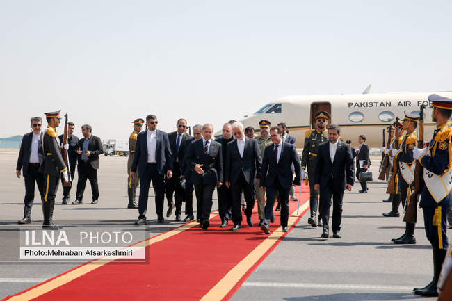 ورود نخست‌وزیر پاکستان به تهران