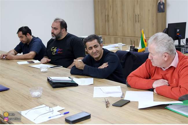 حضور علیرضا دبیر برای نخستین بار در کمیسیون داوران(گزارش تصویری)