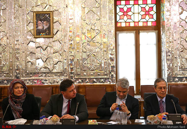 دیداریانوش لواندوفسکى رئیس گروه روابط با ایران در پارلمان اروپا با ع
