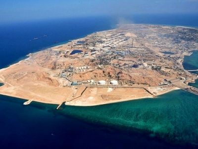 سند حدنگاری برای تمامی املاک و اراضی جزیره ابوموسی صادر شد