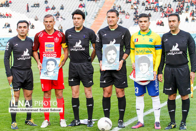  فوتبال پرسپولیس و صنعت نفت آبادان در استادیوم آزادی تهران