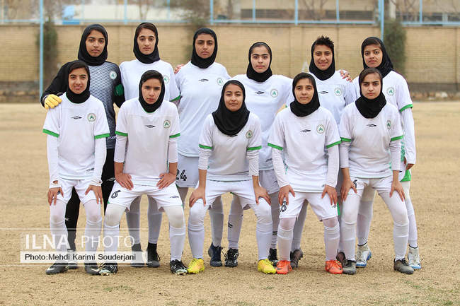 دربی فوتبال  بانوان نوجوان اصفهان 