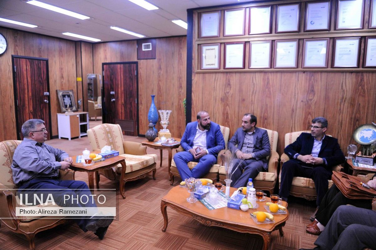 بازدید رئیس آموزش و پرورش ماهشهر از پتروشیمی بندر امام