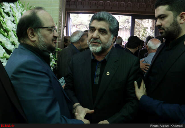 مراسم ترحیم پدر همسر محمد شریعتمداری
