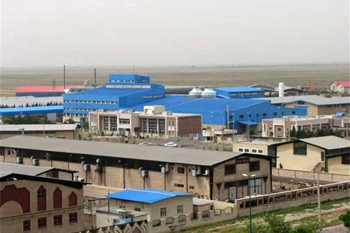 با کمبود واگذاری زمین در شهرک‌های صنعتی فارس مواجهیم