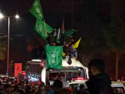 اولین اسرای فلسطینی آزاد شدند + فیلم