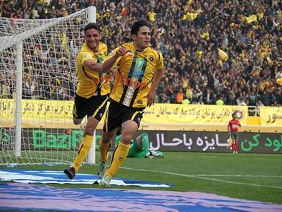 ابقای کرانچار با پیروزی بر سیاه‌جامگان / خودزنی مانع از برد تراکتورسازی