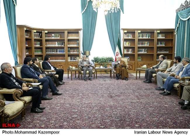 دیدار دبیران کل هفت حزب سیاسی کشور با آیت الله هاشمی