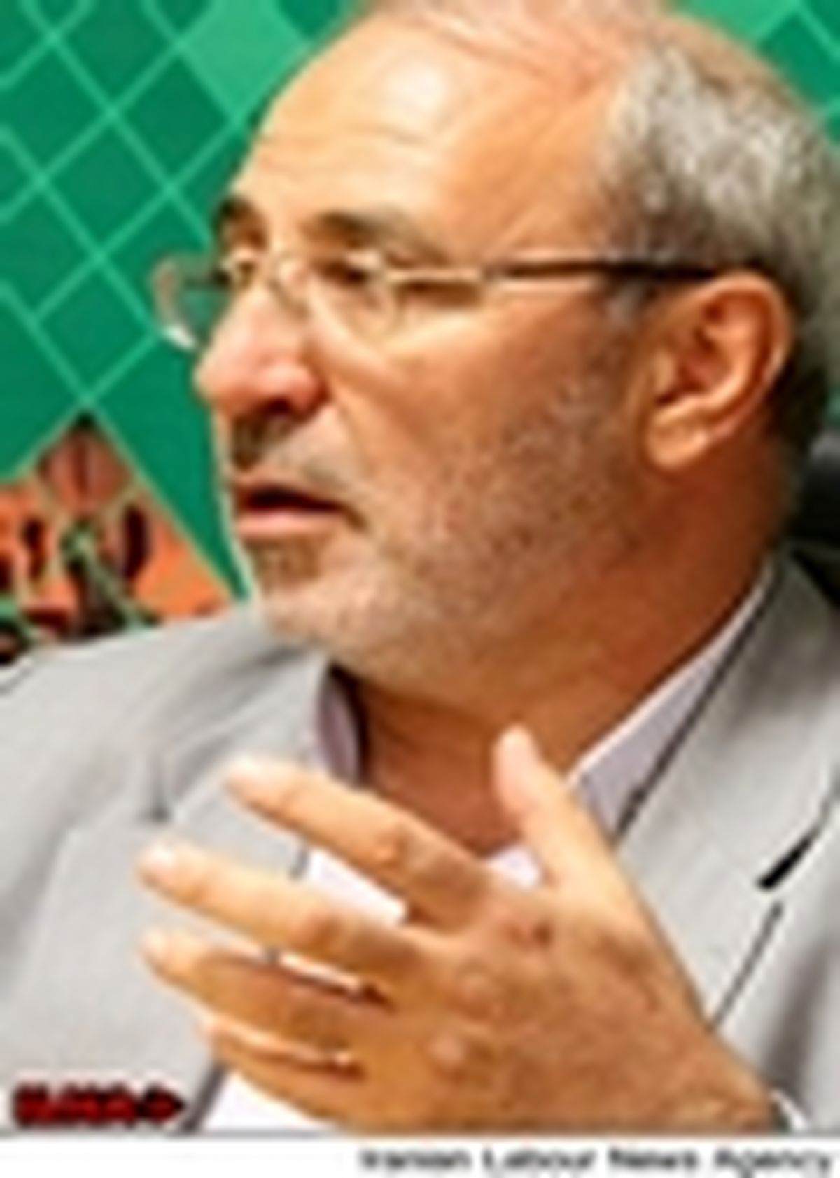 ضرورت مشارکت نمایندگان در رأی گیری‌ها