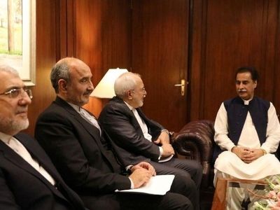 ظریف با رییس مجلس پاکستان دیدار کرد