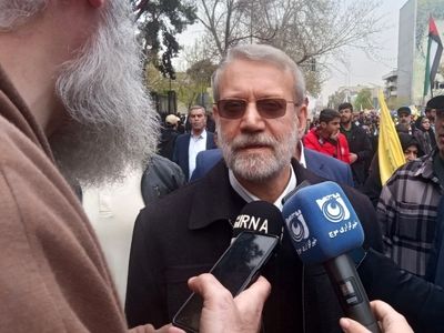واکنش لاریجانی به توافق احتمالی ایران و آمریکا و تهدیدهای ترامپ