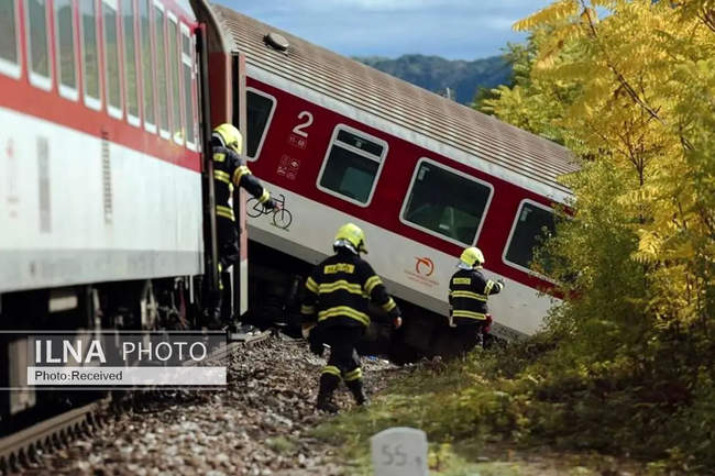 برخورد دو قطار در شرق اسلواکی