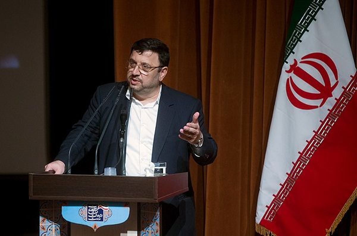 جمعیت شهرنشین بطور متوسط سه ساعت درگیر فضای مجازی هستند/ ۹۵ درصد مردم از گوگل استفاده می‌کنند