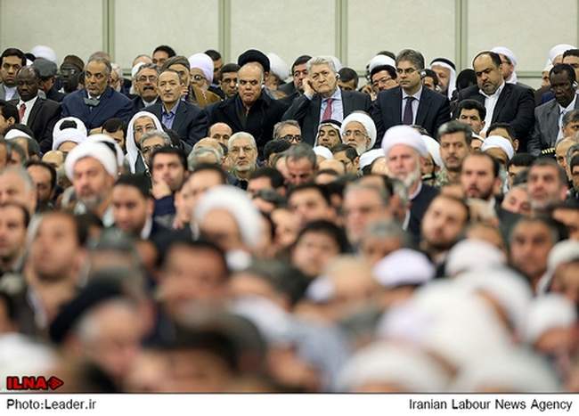 دیدار مسئولان نظام و میهمانان کنفرانس وحدت اسلامى‌ با رهبر معظم انق