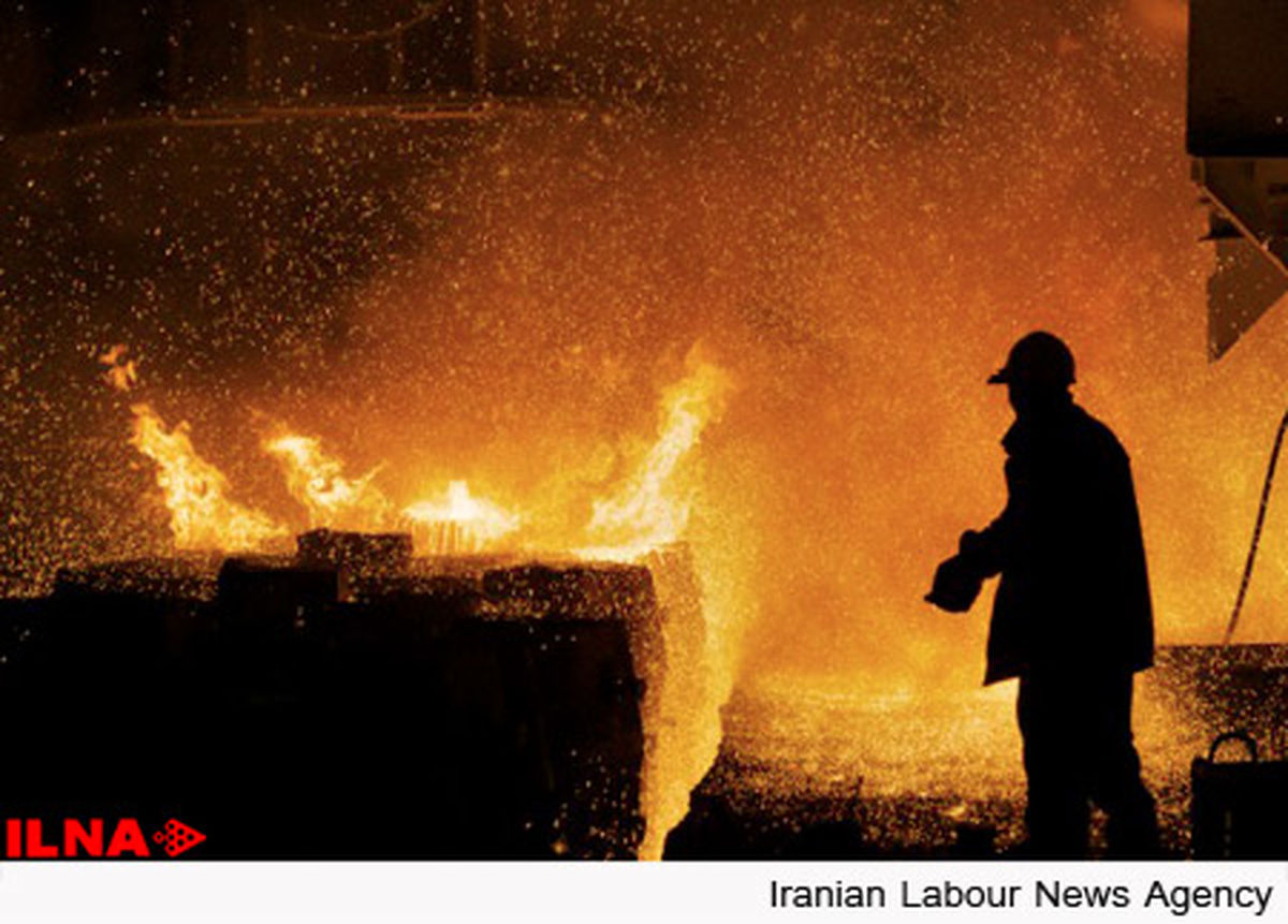 ادامه معوقات مزدی و بیمه‌ای کارگران فولاد و چدن درود 