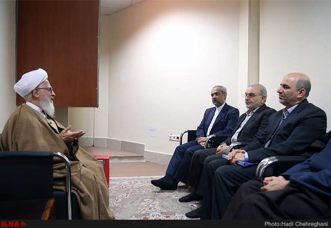 سفر محمد نهاوندیان به قم