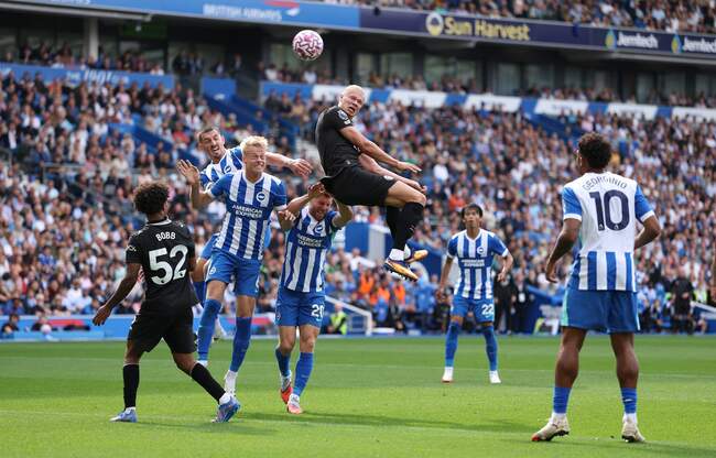 Brighton   Hove Albion v Manchester City - Premier League (4)