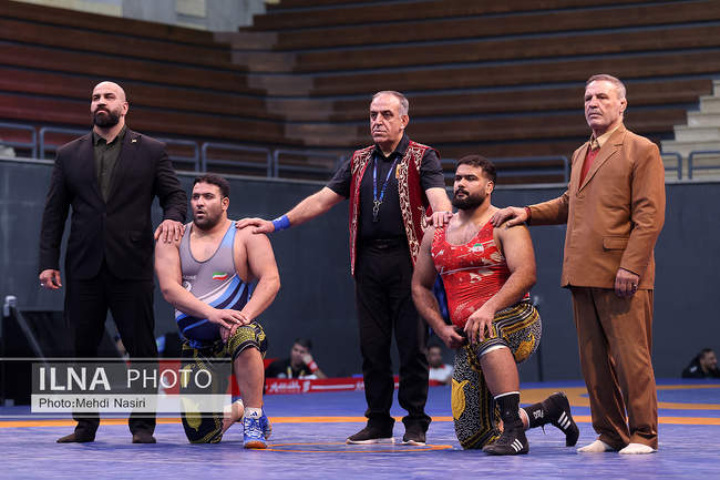گزارش تصویری از رقابت‌های کشتی تعیین پهلوان سال ۱۴۰۴