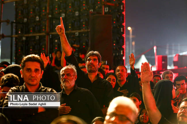 میدان آزادی میزبان سوگواره آیینی «محرم شهر»