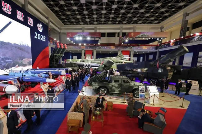 نمایشگاه دفاعی کره شمالی با حضور کیم جونگ‌اون