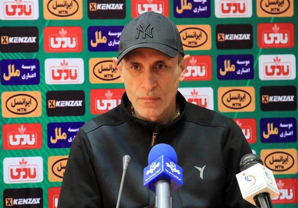 گل‌محمدی: تا قبل از زدن گل دوم خوب بودیم! 
باید مسئولیت این باخت را بپذیریم