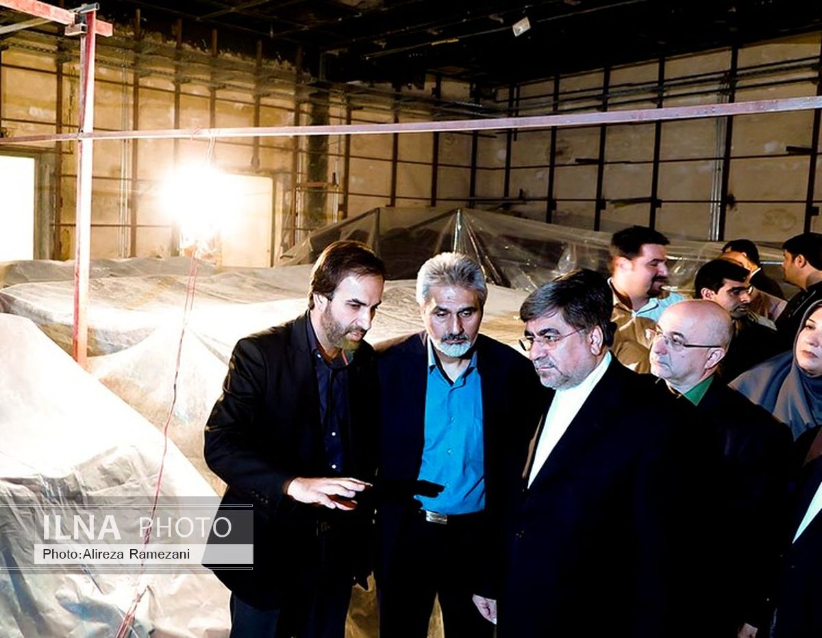 مسئول پروژه بازسازی تئاتر شهر زیر حرفش زد!