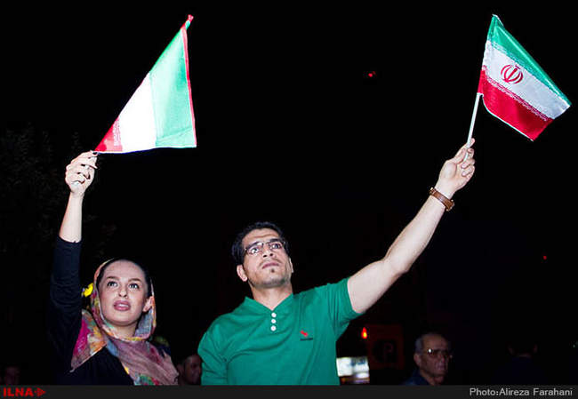 جشن هسته ای در خیابان های تهران -4
