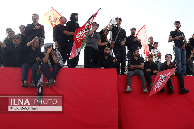 تشییع پیکر مطهر رهبر شهید انقلاب در مشهد/ 3