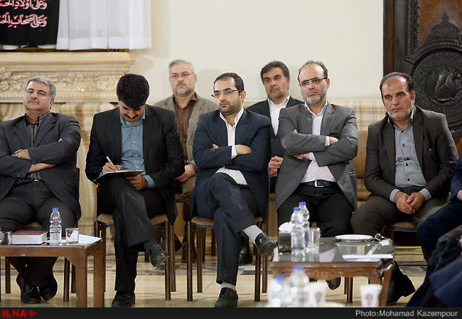 دیدار جمعی از مورخین، استادان و دانشجویان رشته تاریخ در دانشگاه‌های