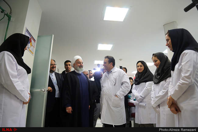 گزارش تصویری بازدید رئیس‌جمهور از شرکت داروسازی تهران شیمی