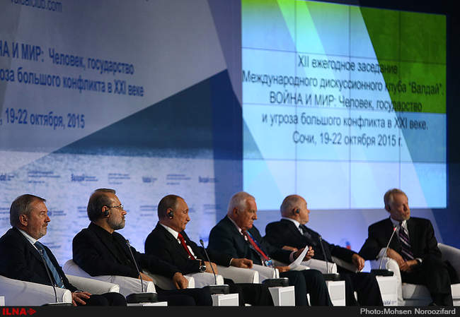 نشست سالانه جوامع درگیر جنگ و صلح در روسیه