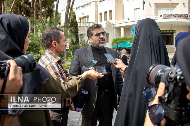 حاشیه جلسه هیئت دولت - ۲۸ تیر