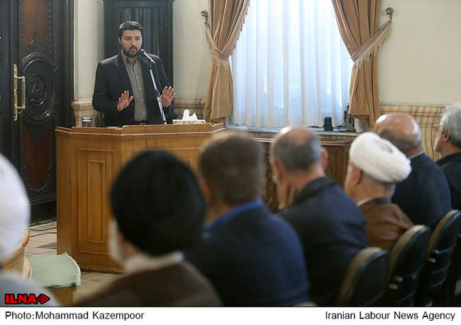 دیدار جمعی از کارگران با آیت الله هاشمی رفسنجانی