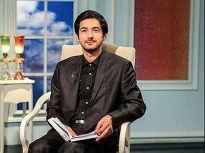 شباهت عجیب مجری مشهور تلویزیون با پسرش