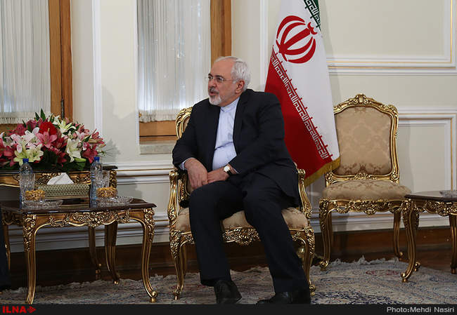 تقدیم استوارنامه آصف درانی سفیر جدید پاکستان به ظریف وزیر امورخارجه 