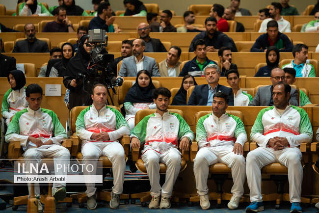 آیین تجلیل از قهرمانان سرافراز پارالمپیک ایران با حضور پزشکیان و دنی