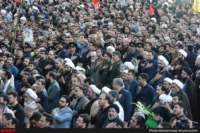 مراسم وداع با پیکر شهید حججی در حرم مطهر امام رضا (ع)
