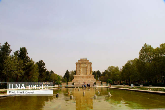 روز بزرگداشت فردوسی و پاسداشت زبان فارسی 