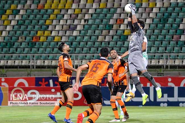 تیم ذوب آهن به لطف برد تراکتور سازی ماندنی شد 